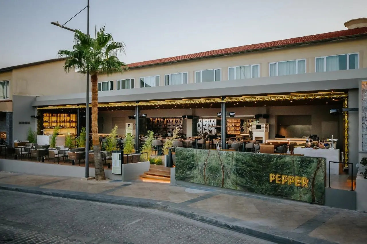 Napa Plaza Hotel (Adults Only) Ayía Nápa