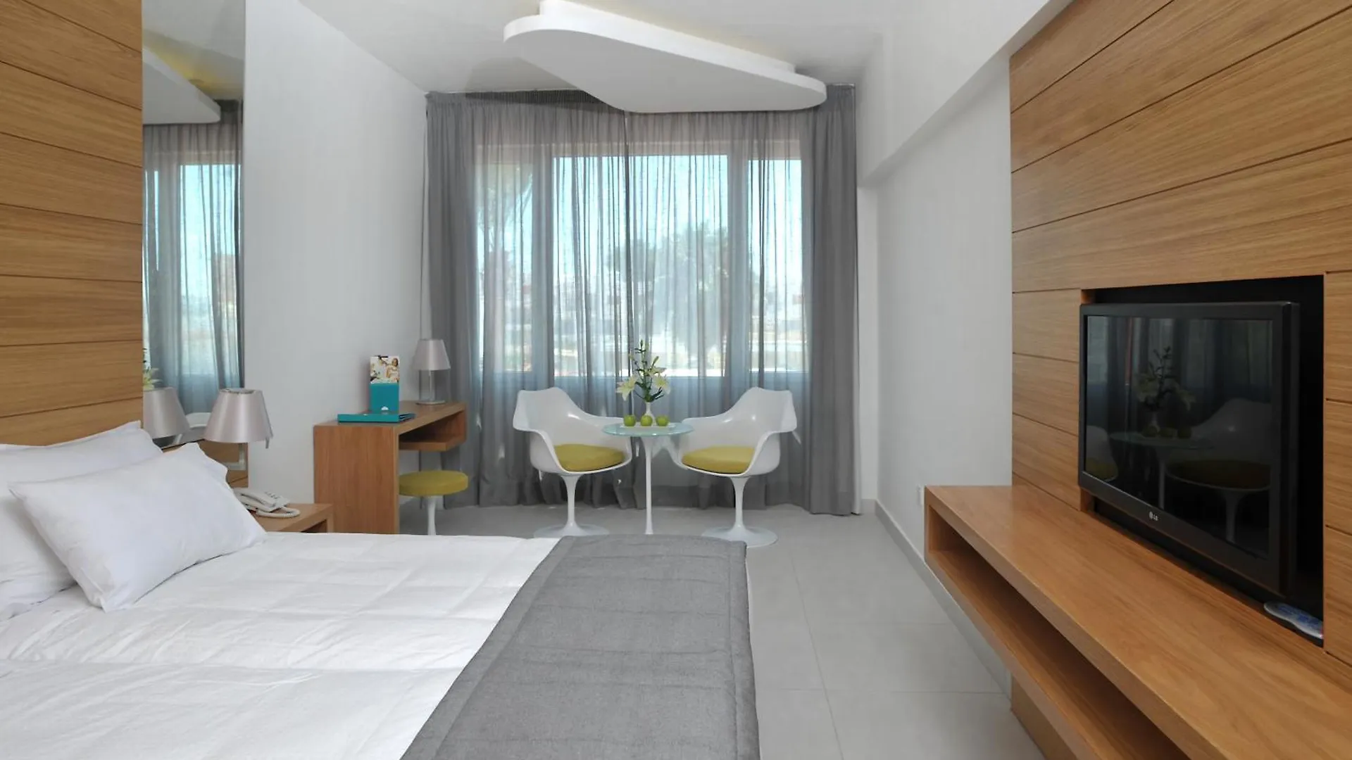 Napa Plaza Hotel (Adults Only) Ayía Nápa